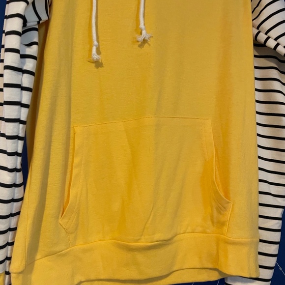 Brand New Yellow with Black Strips Hoodie, size Small (but runs big) for Women! - Picture 5 of 9